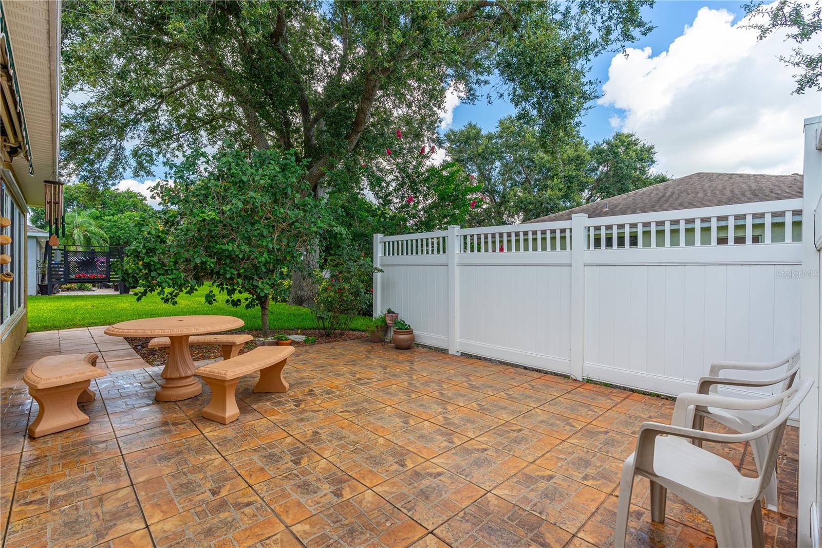 Image 34 of 46 For 993 Appleview Way