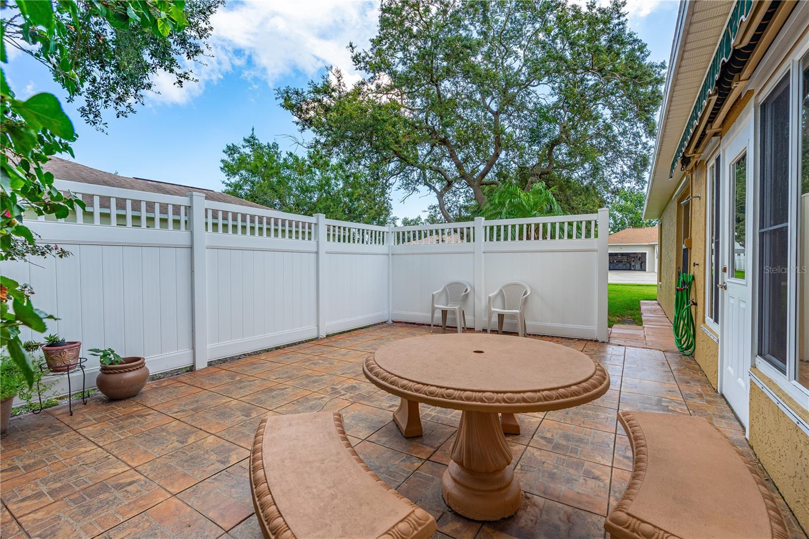 Image 36 of 46 For 993 Appleview Way