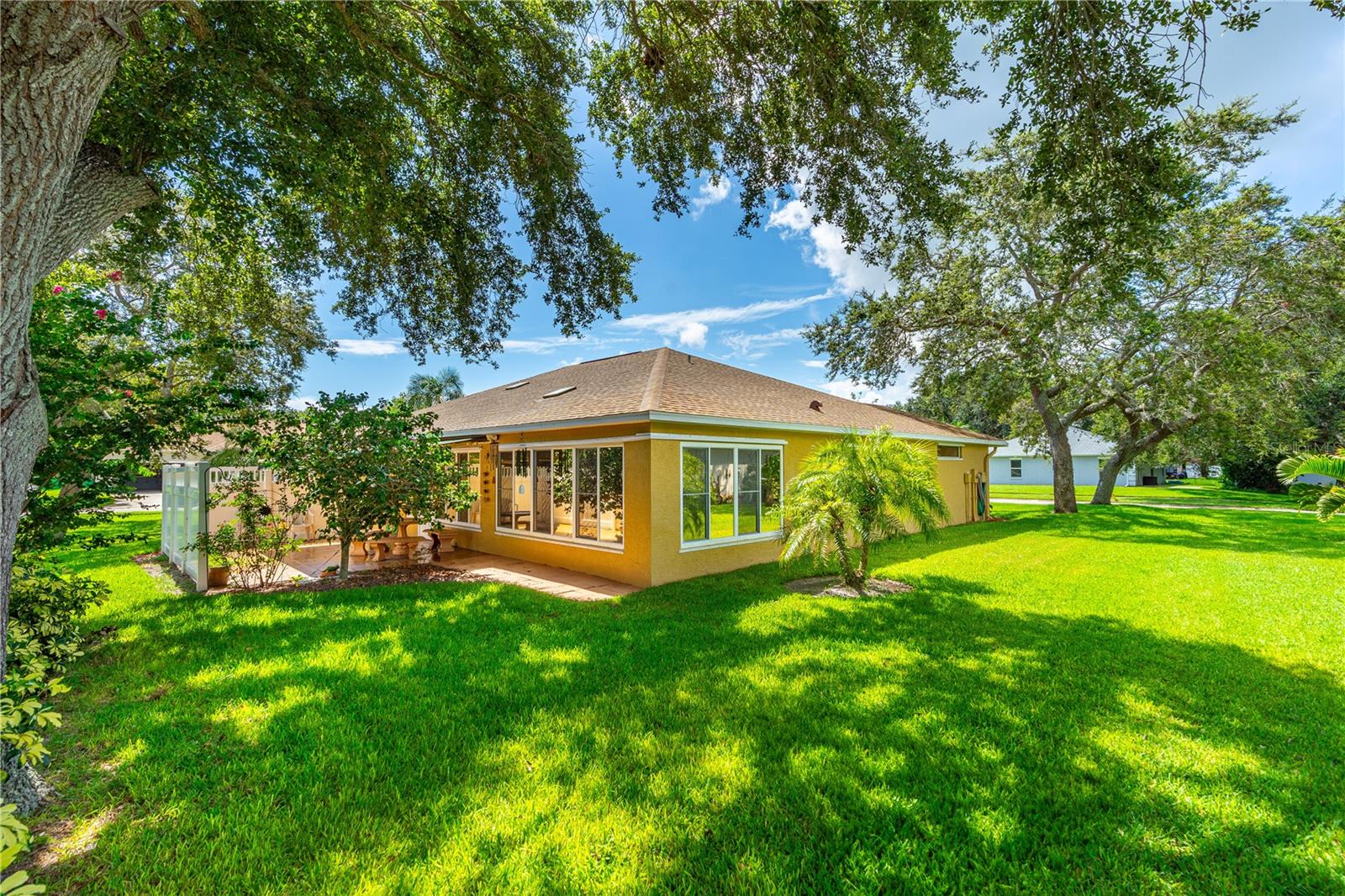 Image 39 of 46 For 993 Appleview Way