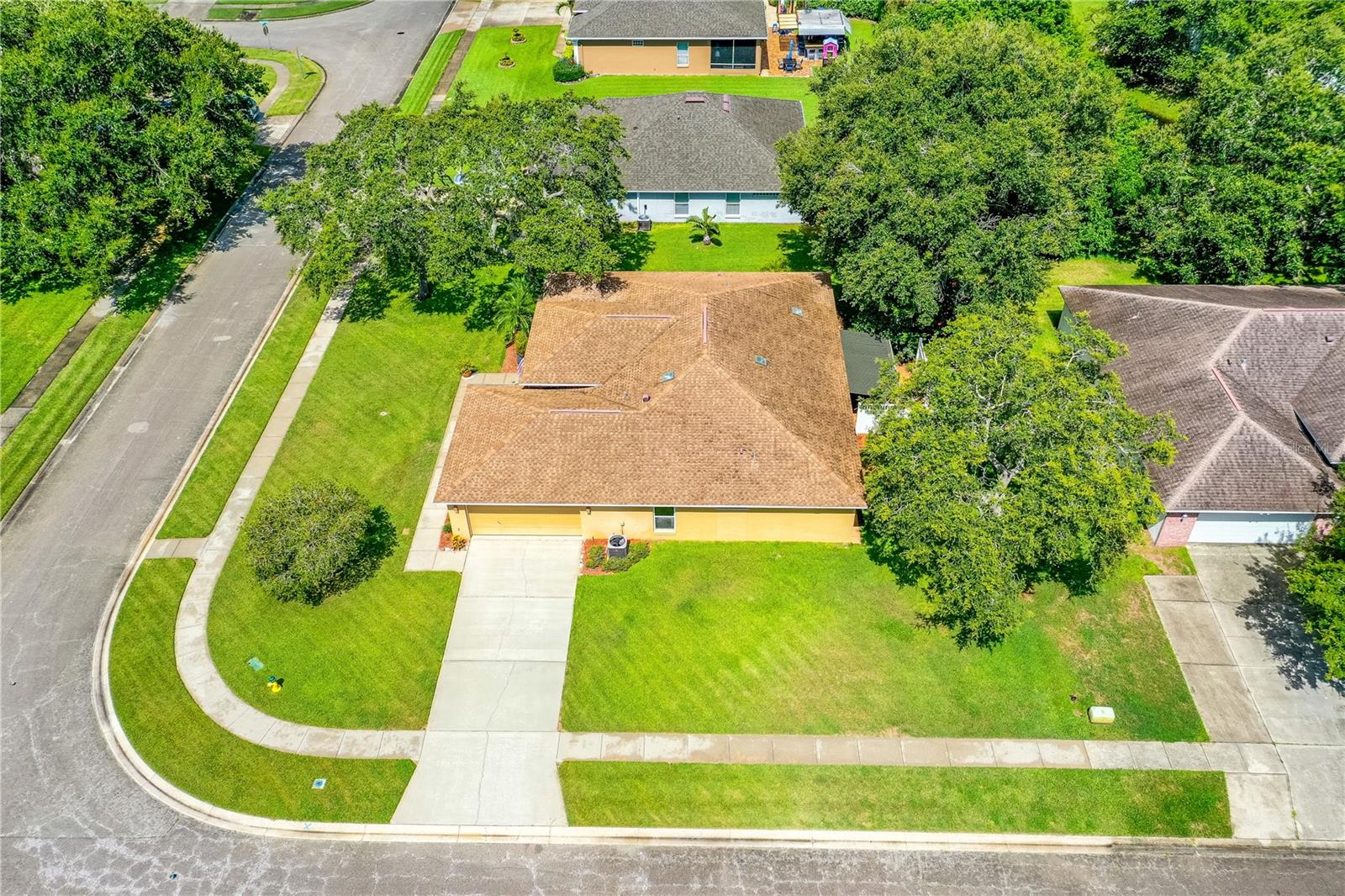 Image 42 of 46 For 993 Appleview Way