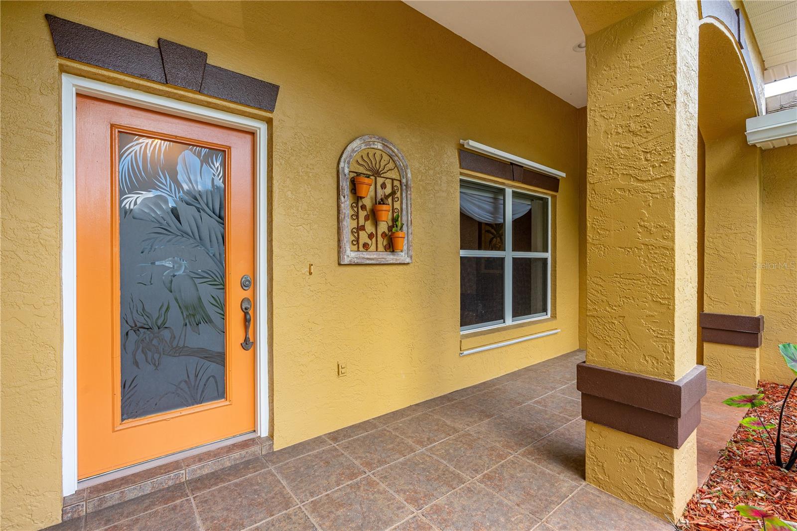 Image 5 of 46 For 993 Appleview Way