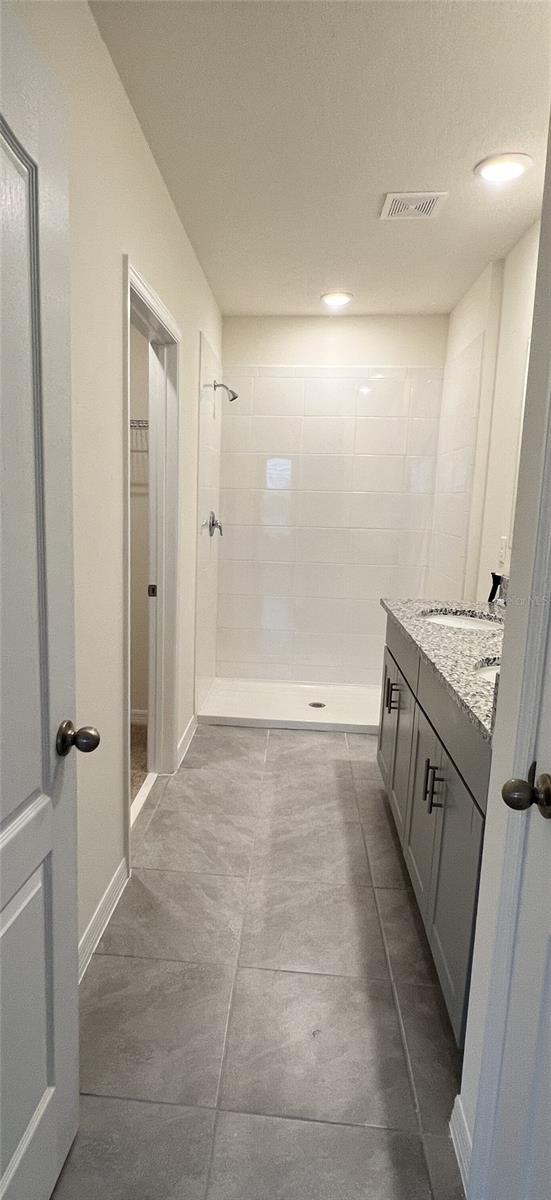 Image 10 of 26 For 44 Bella Lago Circle