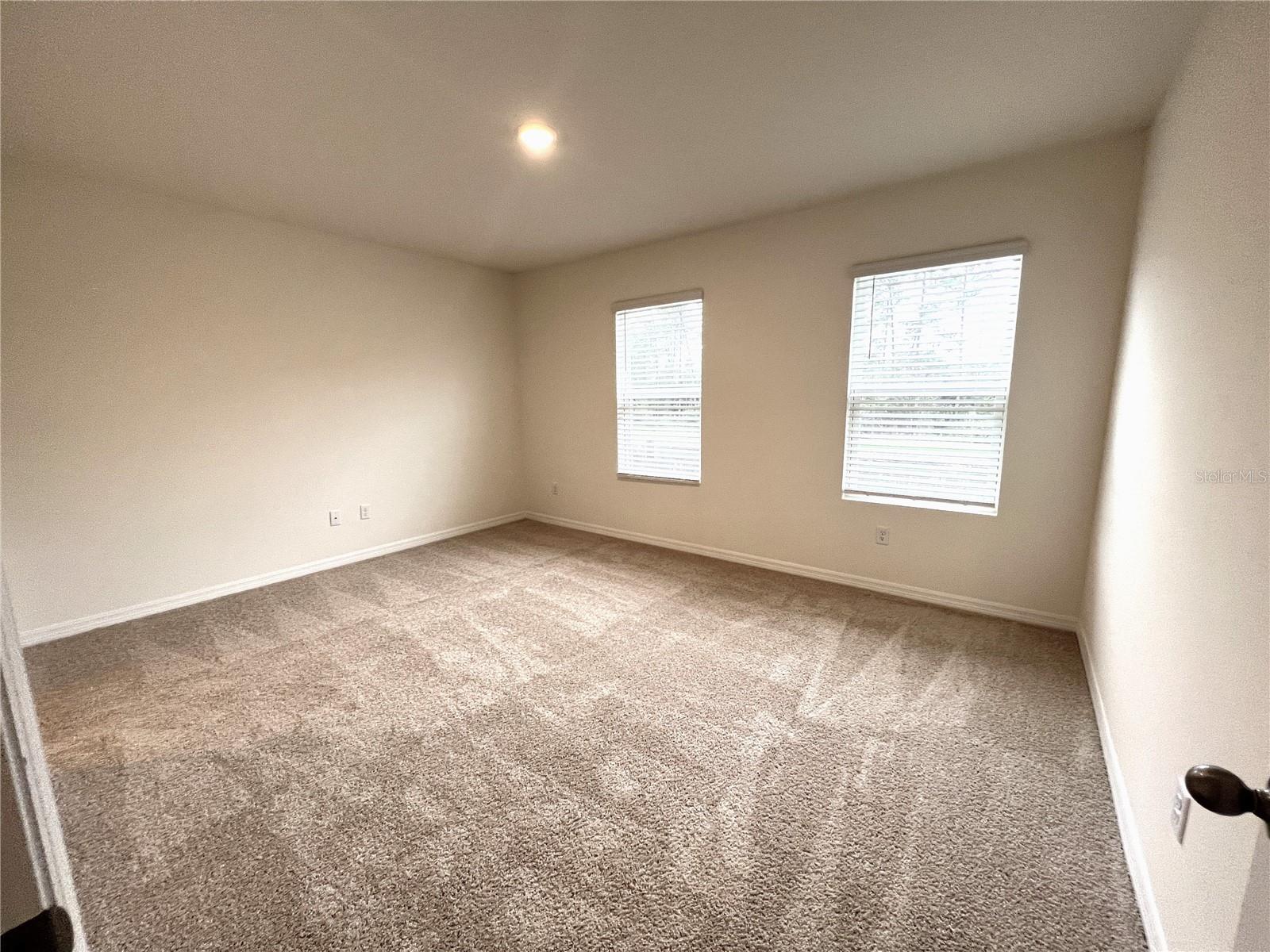 Image 9 of 26 For 44 Bella Lago Circle