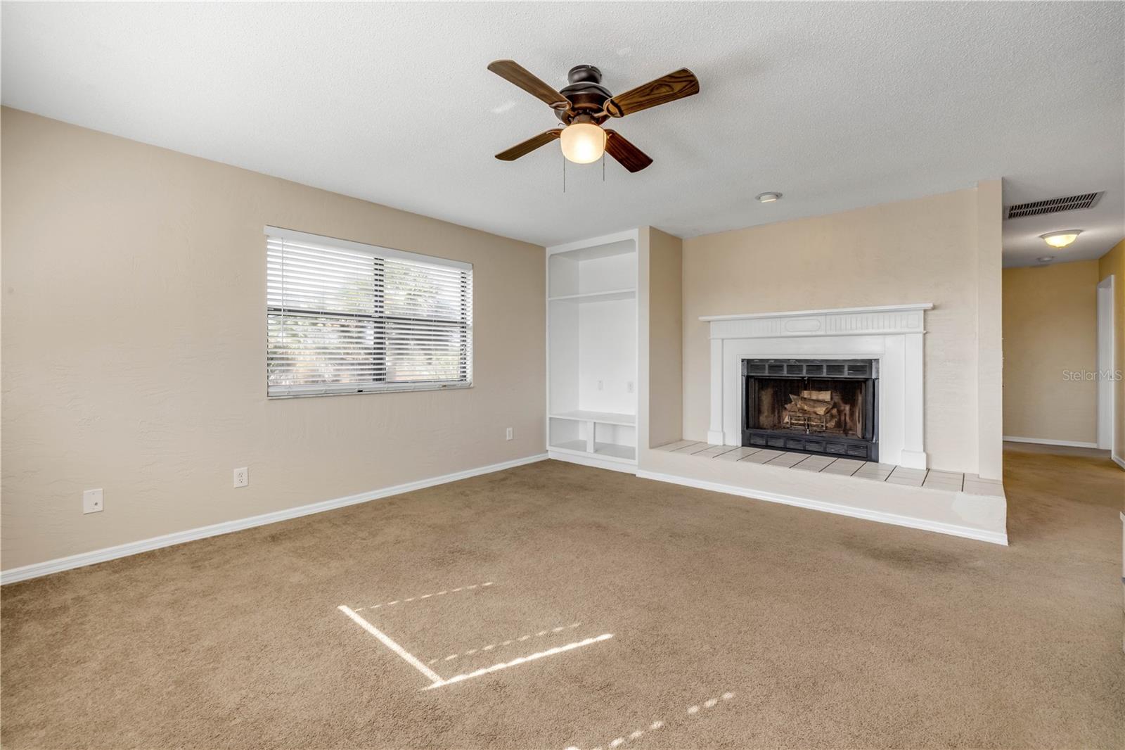 Image 10 of 38 For 4636 Katy Drive