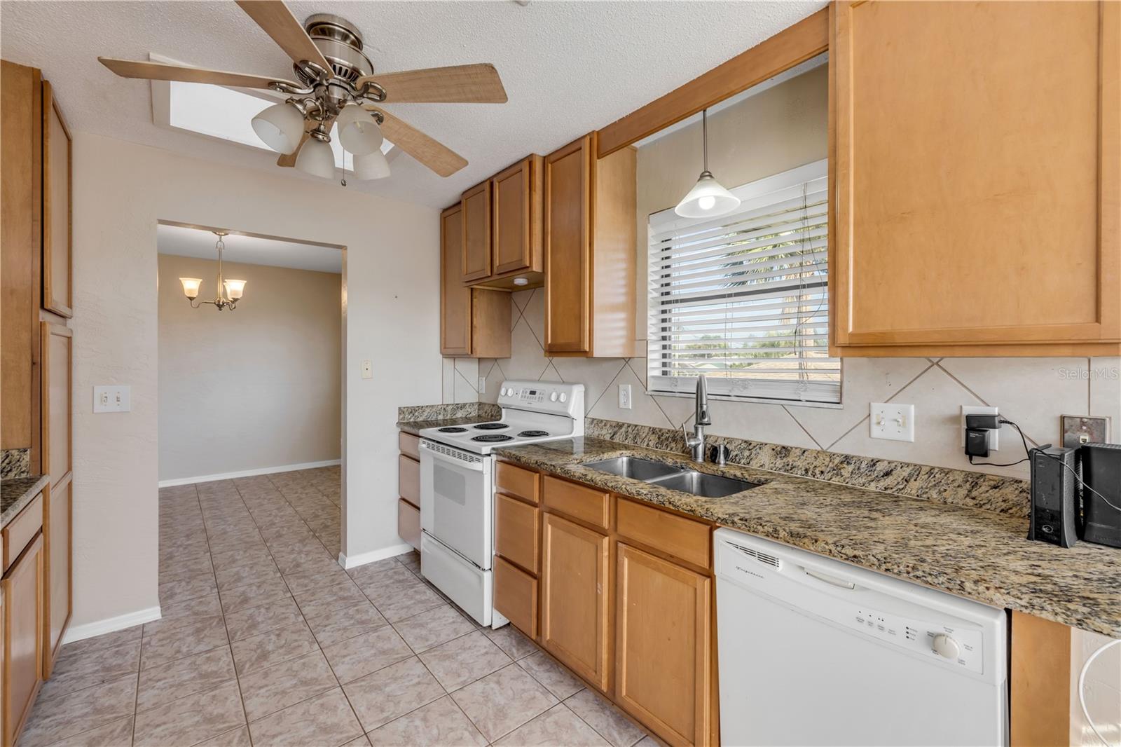 Image 15 of 38 For 4636 Katy Drive