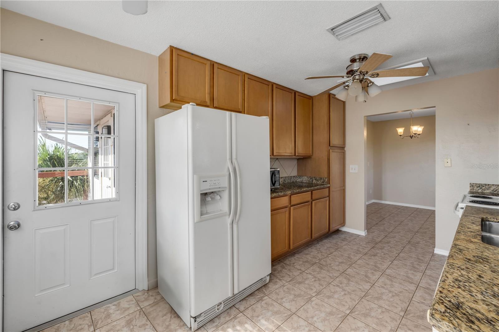 Image 16 of 38 For 4636 Katy Drive