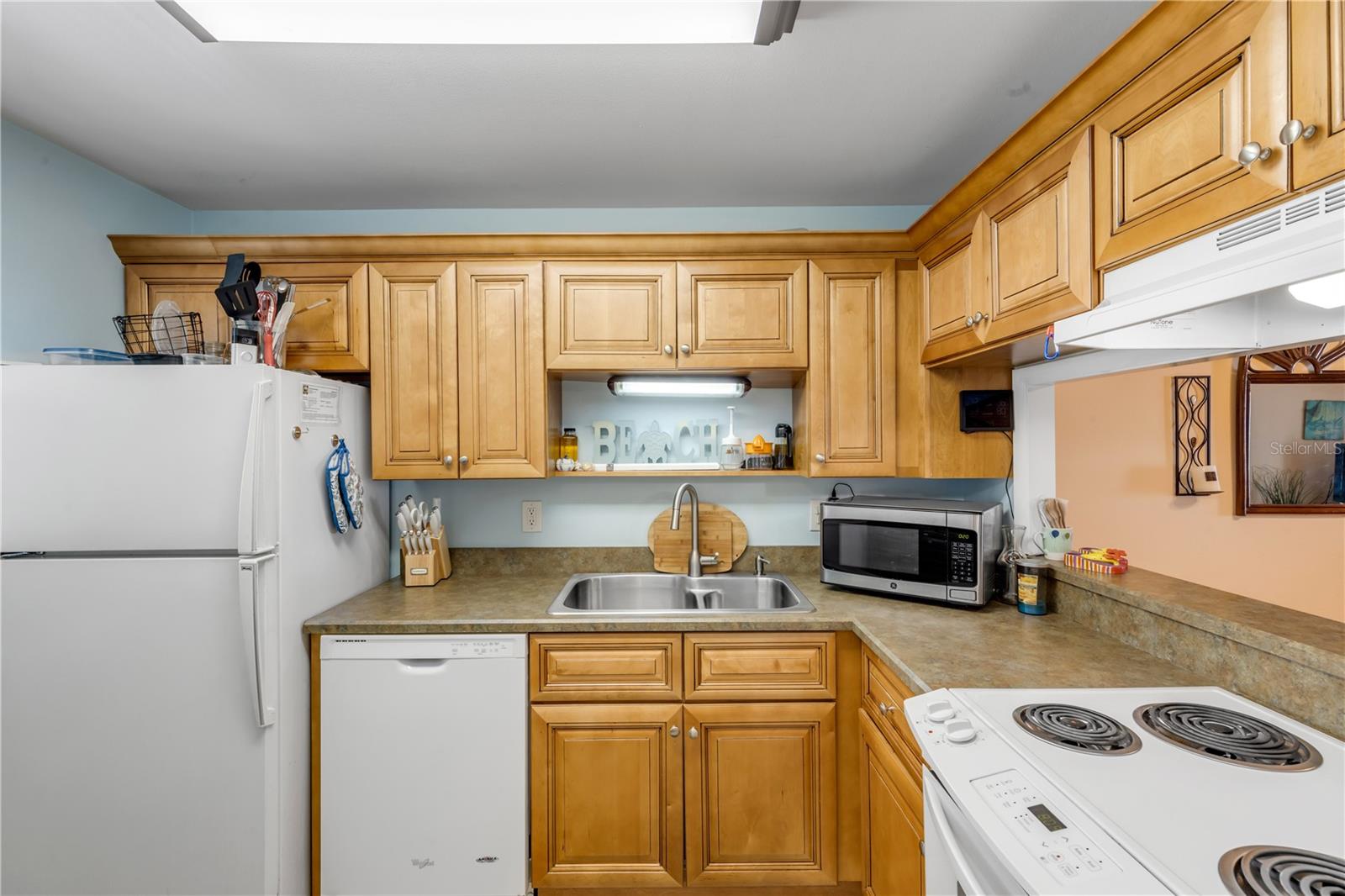 Image 4 of 21 For 4151 Atlantic Avenue 3170