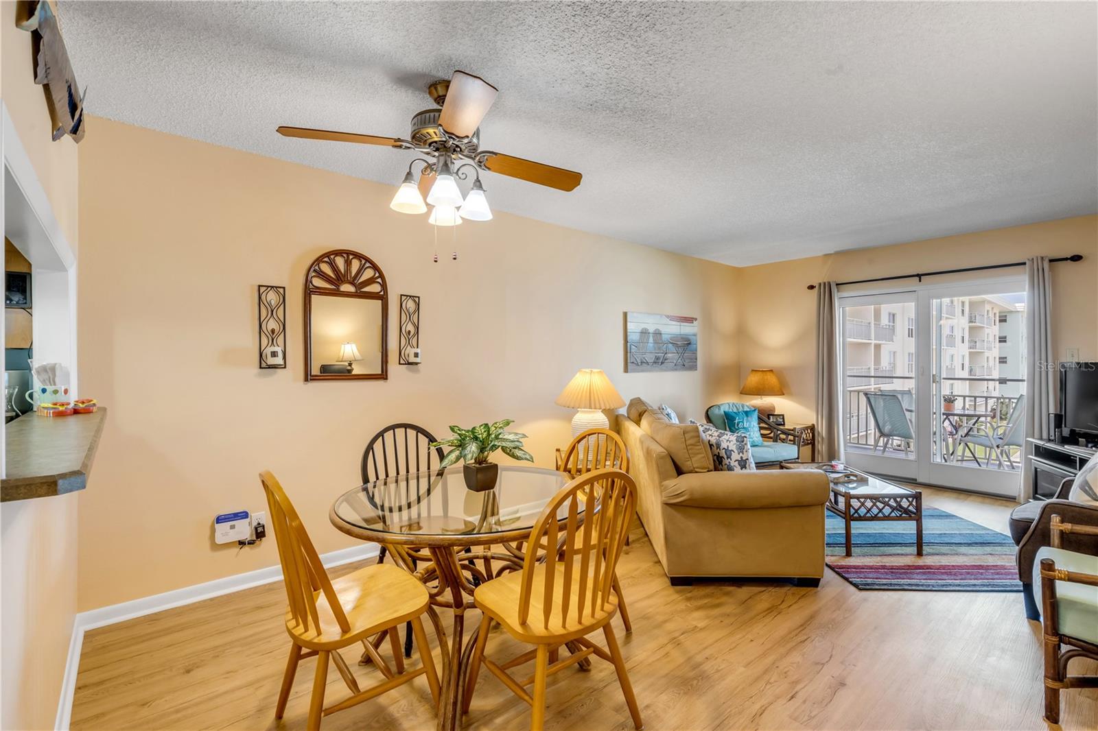 Image 6 of 21 For 4151 Atlantic Avenue 3170