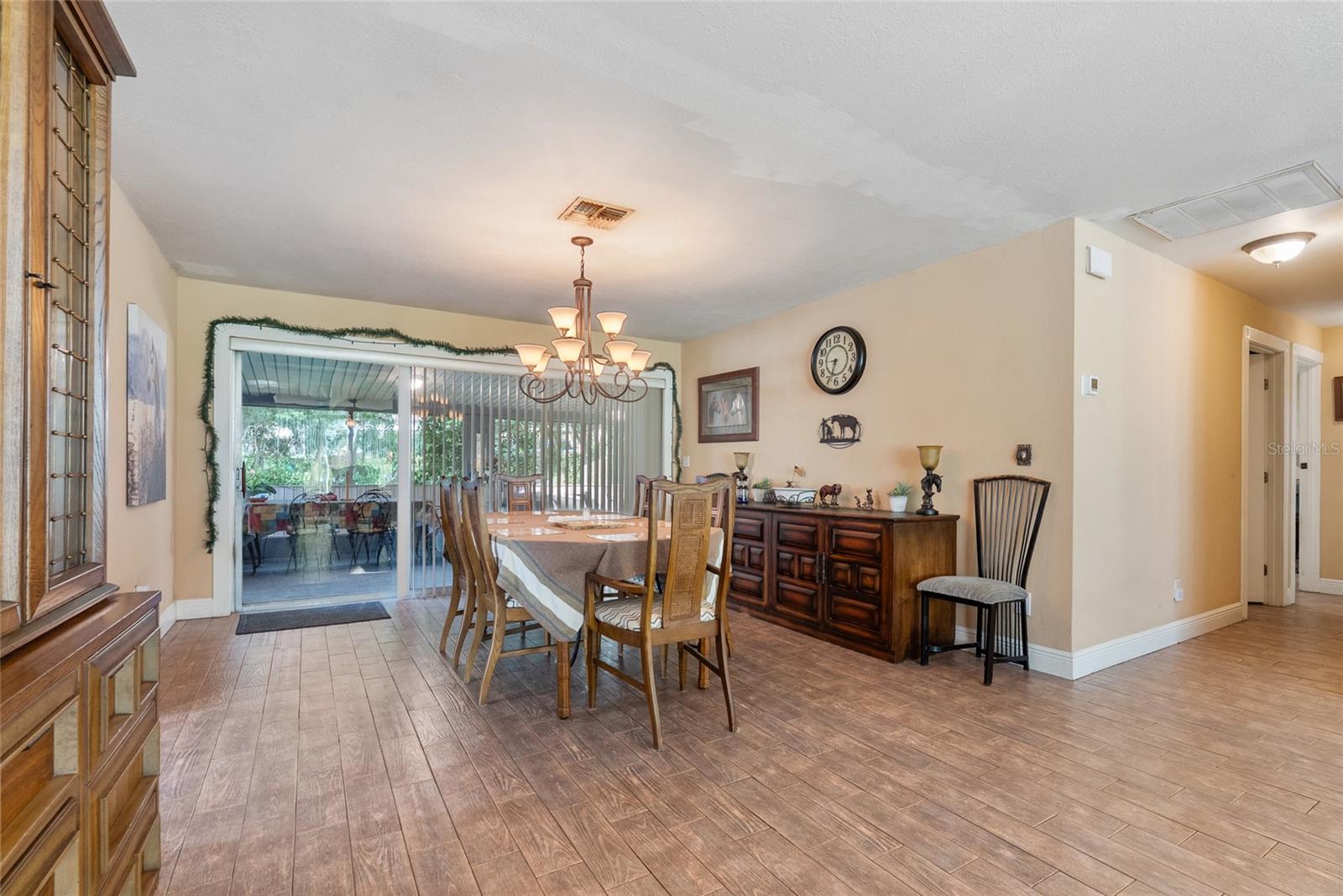 Image 4 of 20 For 306 Grimes Drive