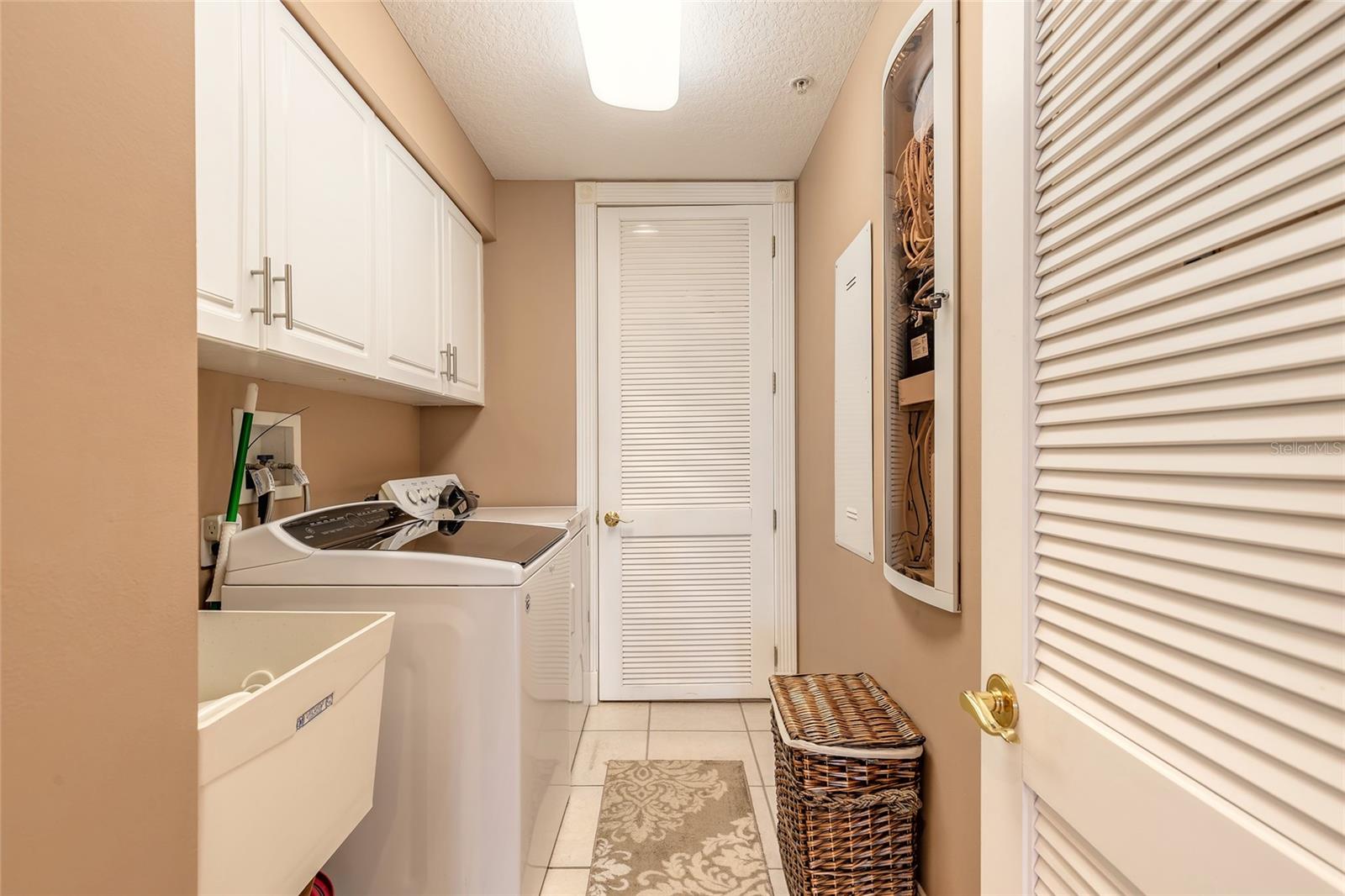 Image 26 of 57 For 4624 Harbour Village Boulevard 4407