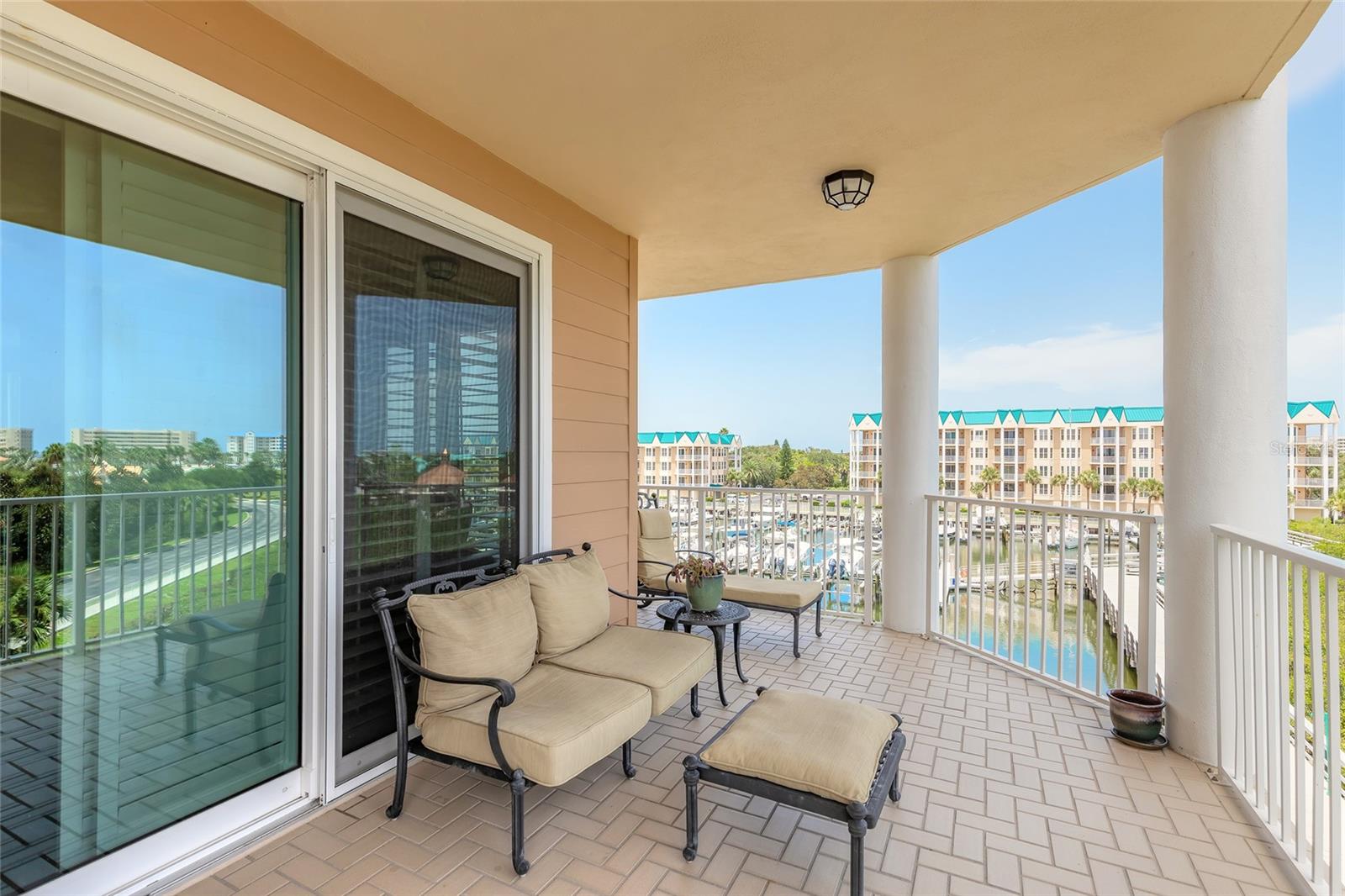 Image 32 of 57 For 4624 Harbour Village Boulevard 4407