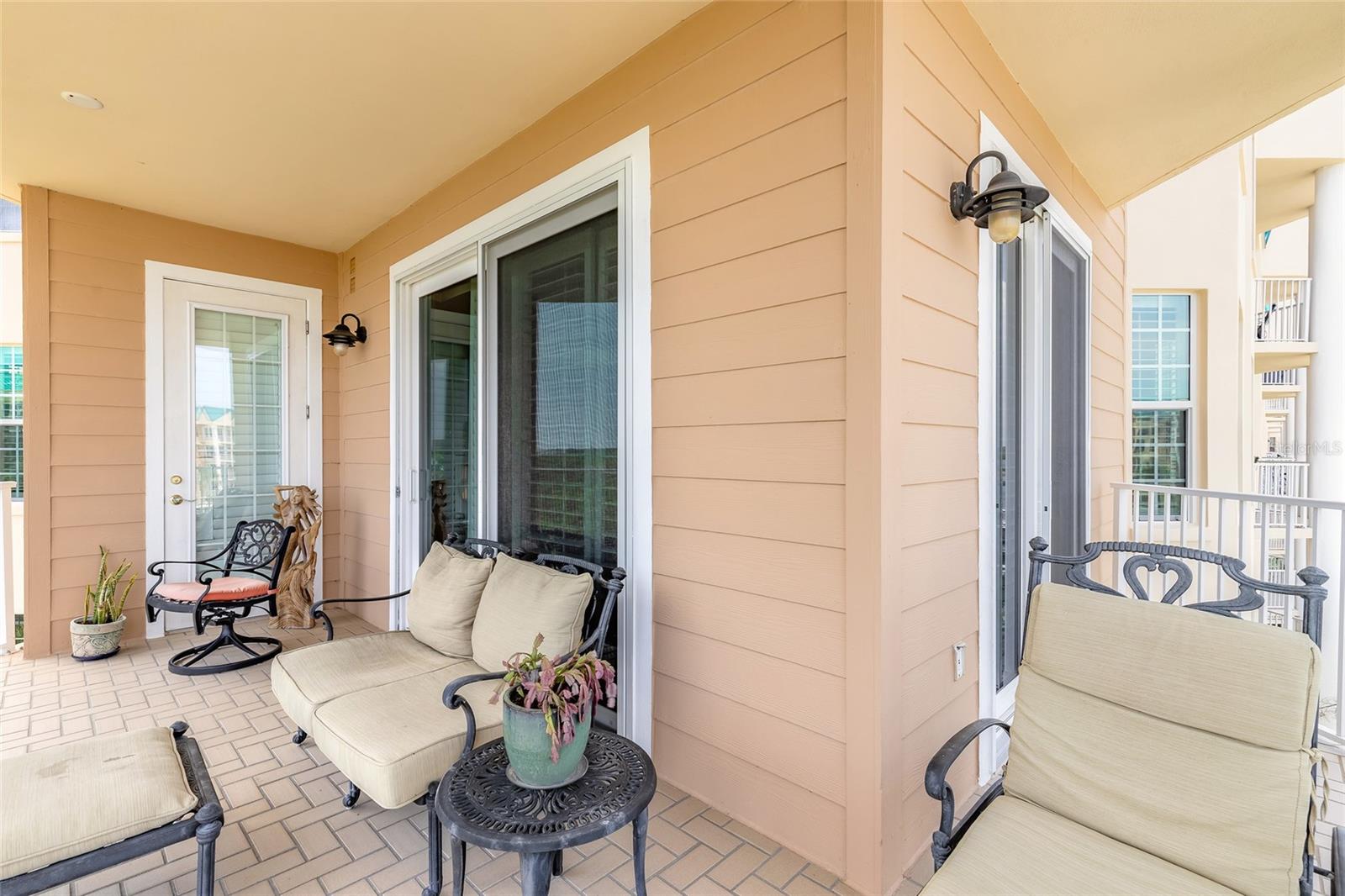 Image 34 of 57 For 4624 Harbour Village Boulevard 4407