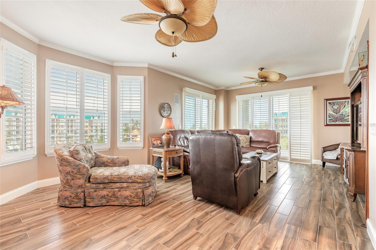 Image 5 of 57 For 4624 Harbour Village Boulevard 4407