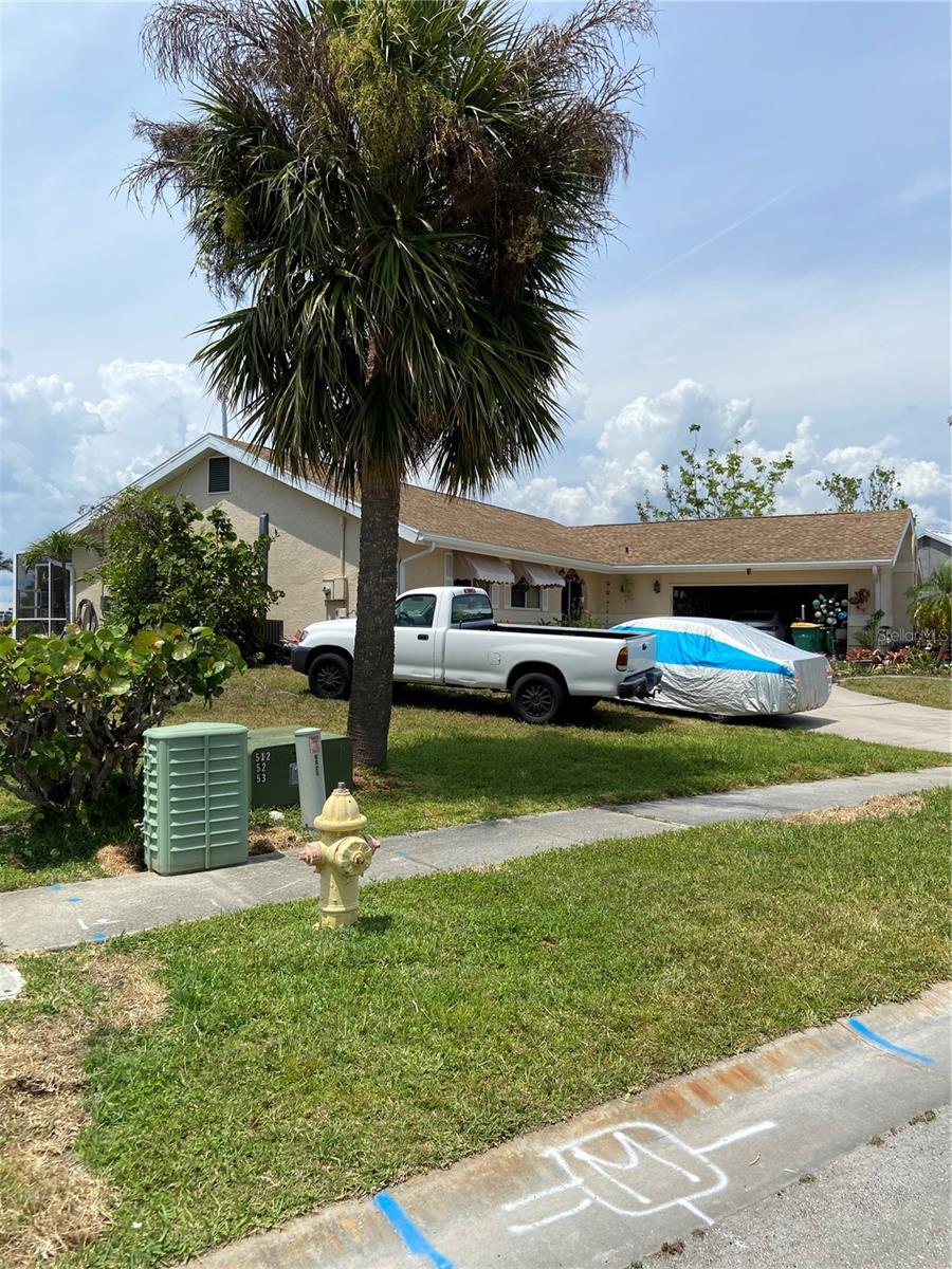 Listing photo id 11 for 262 Fry Terrace Se