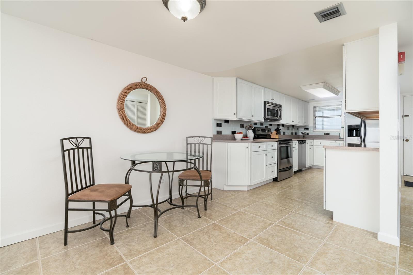 Image 10 of 36 For 1051 Ocean Shore Boulevard 1103