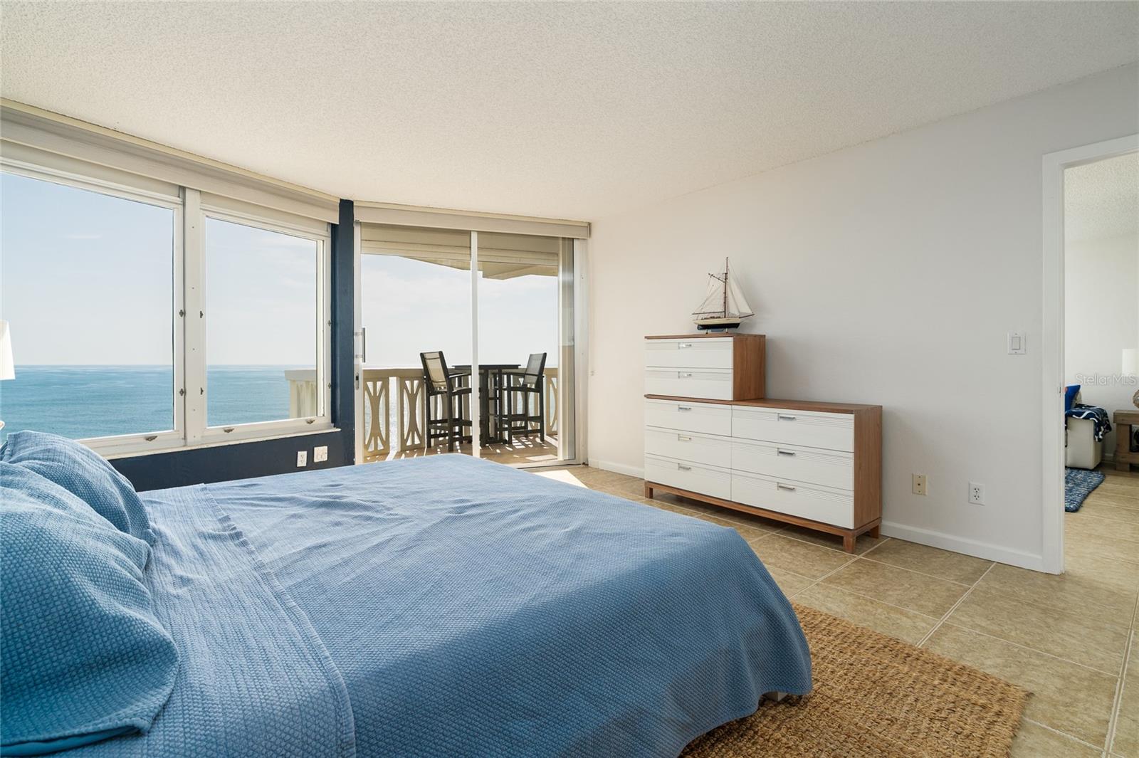 Image 15 of 36 For 1051 Ocean Shore Boulevard 1103