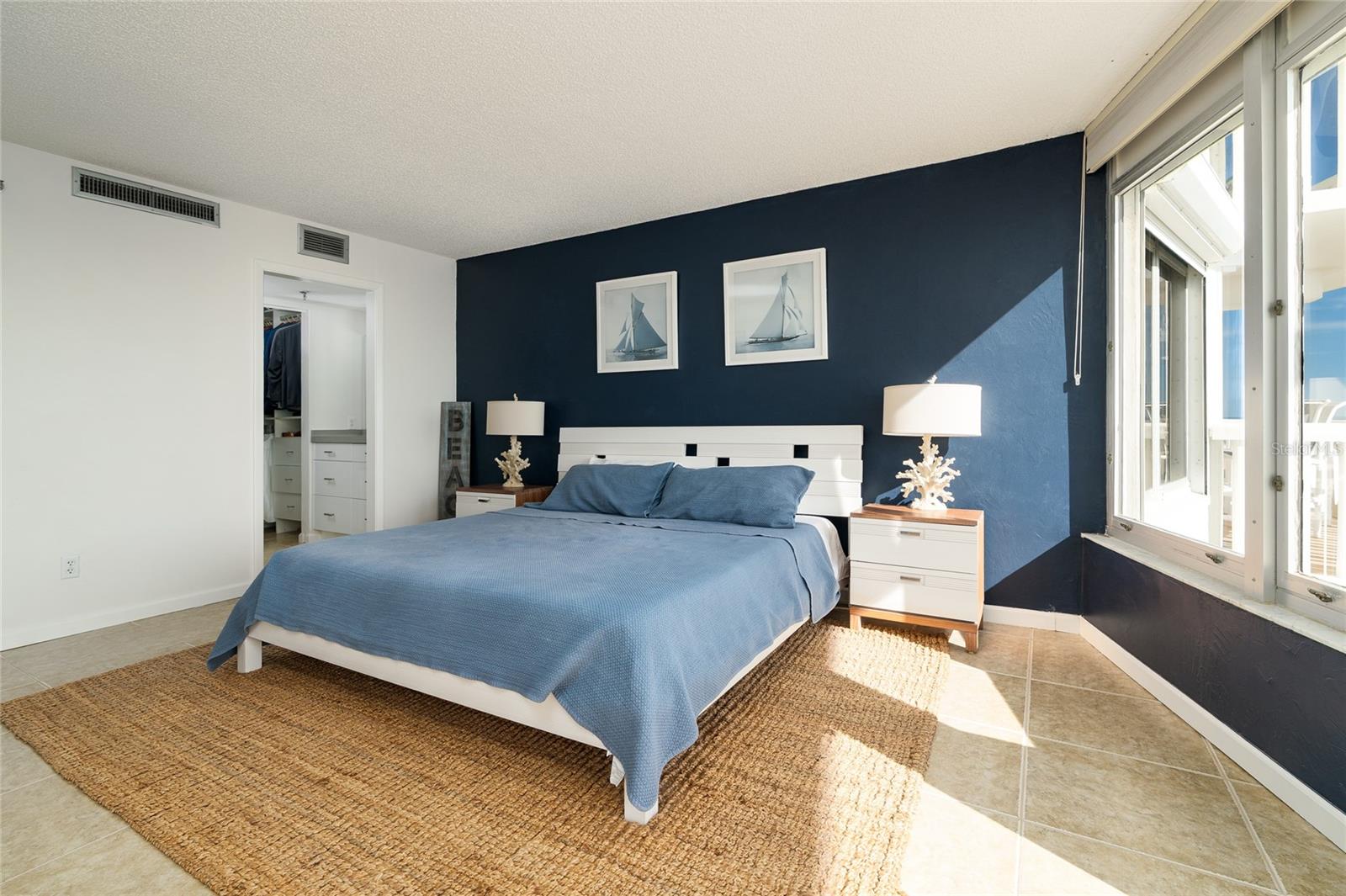 Image 16 of 36 For 1051 Ocean Shore Boulevard 1103