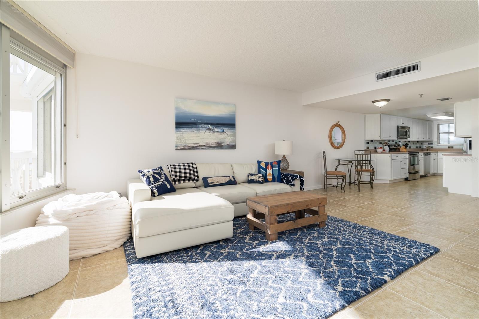 Image 8 of 36 For 1051 Ocean Shore Boulevard 1103