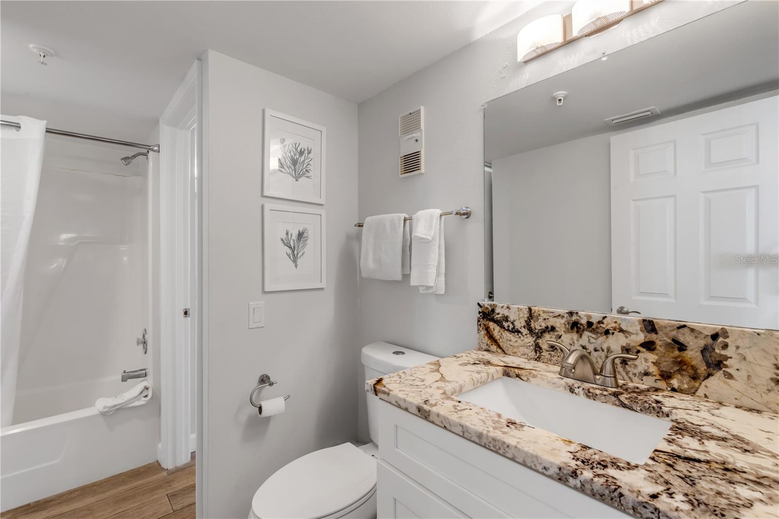 Image 17 of 35 For 425 Atlantic Avenue 304