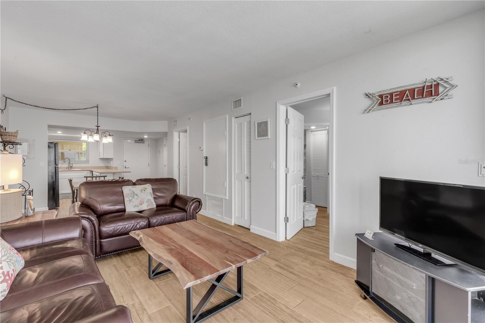 Image 6 of 35 For 425 Atlantic Avenue 304