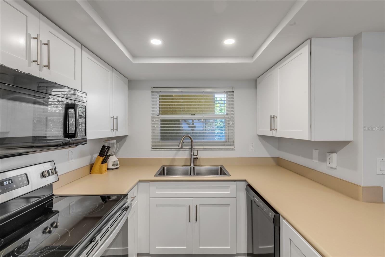 Image 8 of 35 For 425 Atlantic Avenue 304
