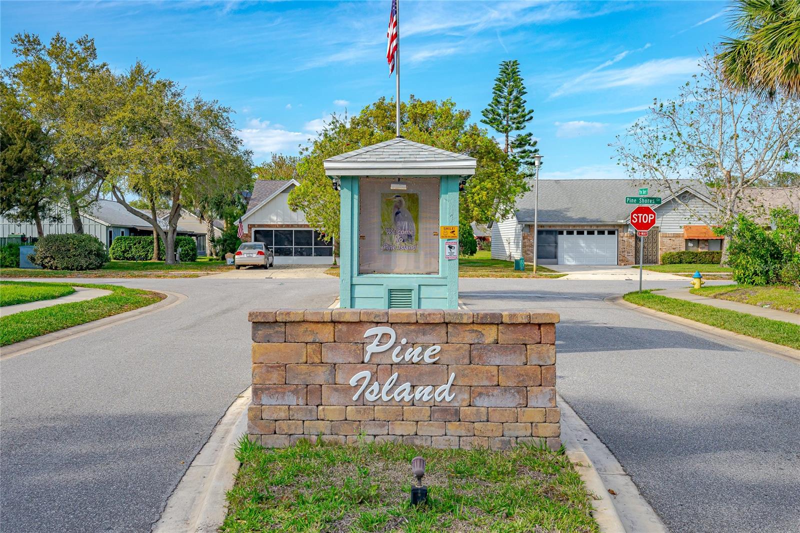 Image 39 of 42 For 767 Pine Shores Circle