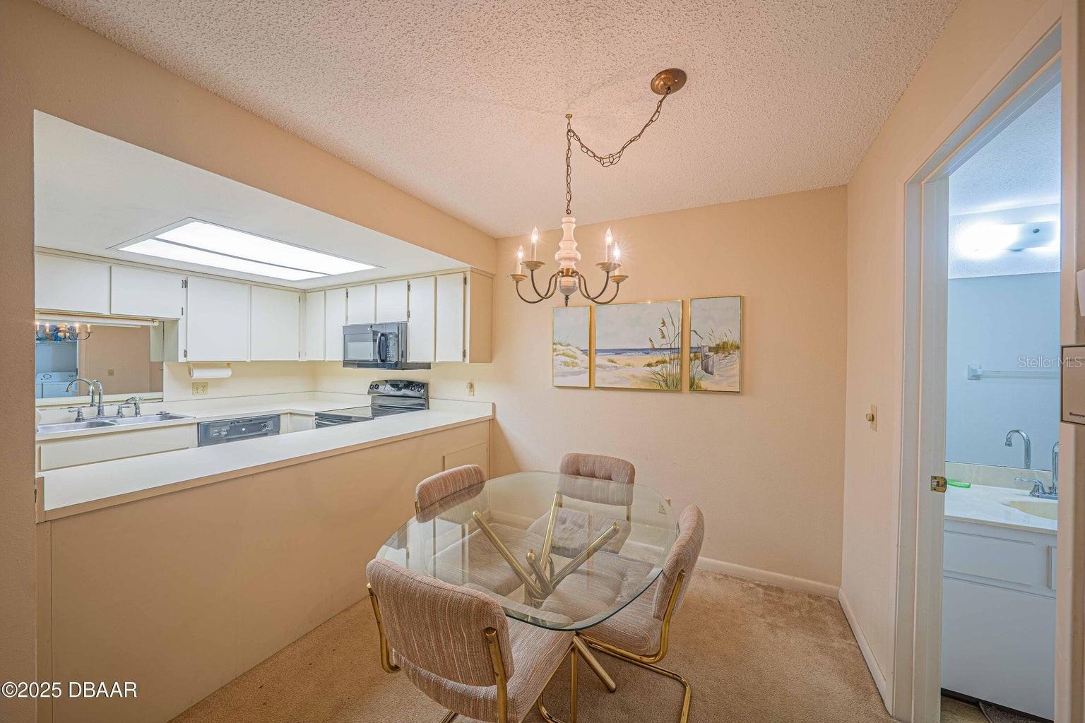 Image 11 of 37 For 4150 Atlantic Avenue 112c