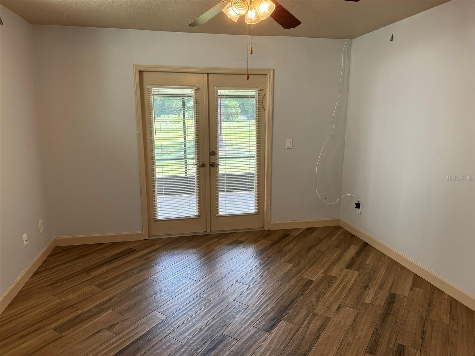 Image 11 of 18 For 240 Bob White Court 2400