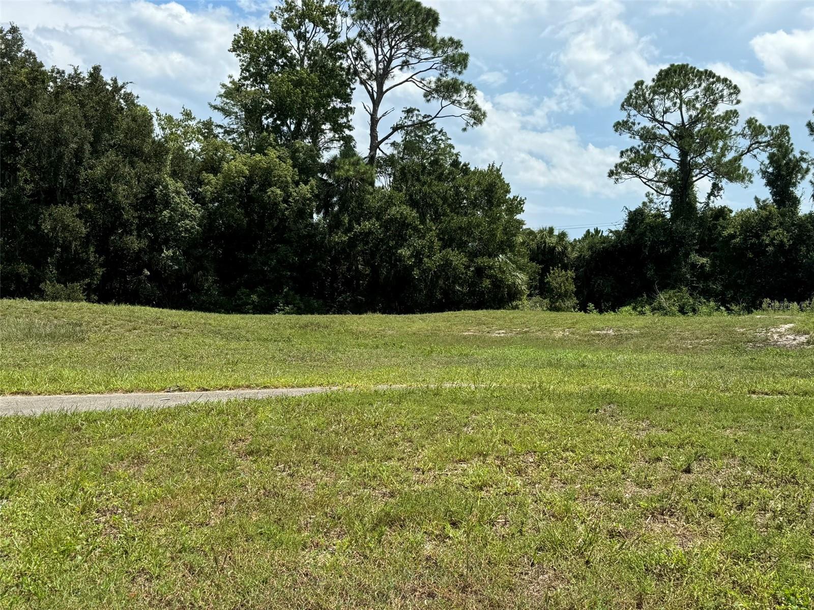 Image 17 of 18 For 240 Bob White Court 2400