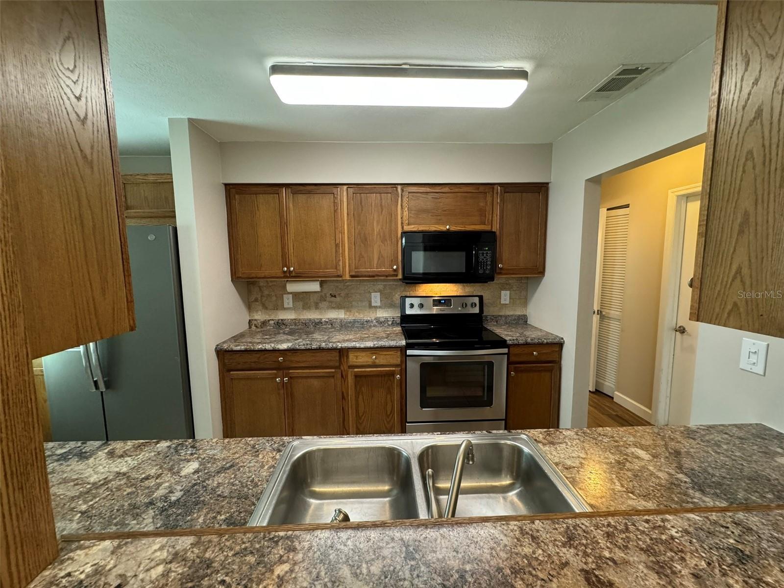 Image 2 of 18 For 240 Bob White Court 2400