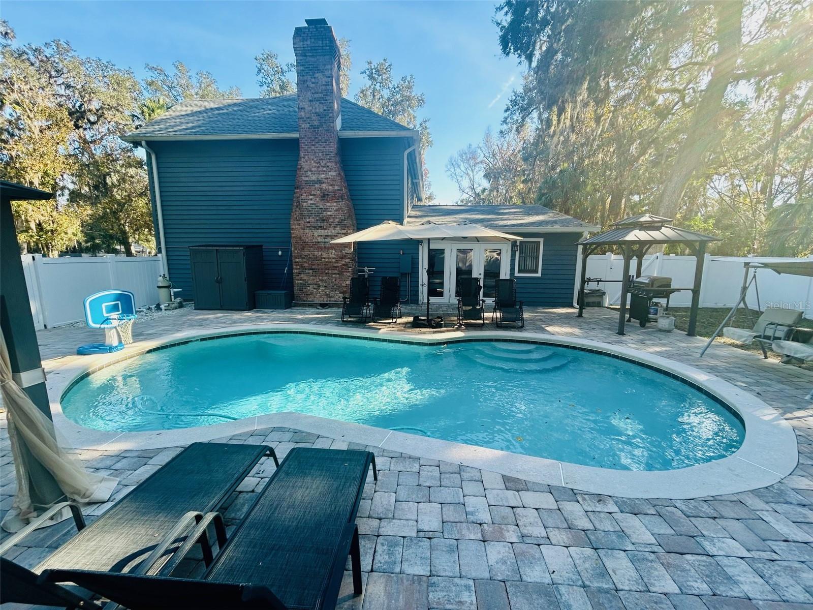 Image 5 of 32 For 472 Wildwood Drive