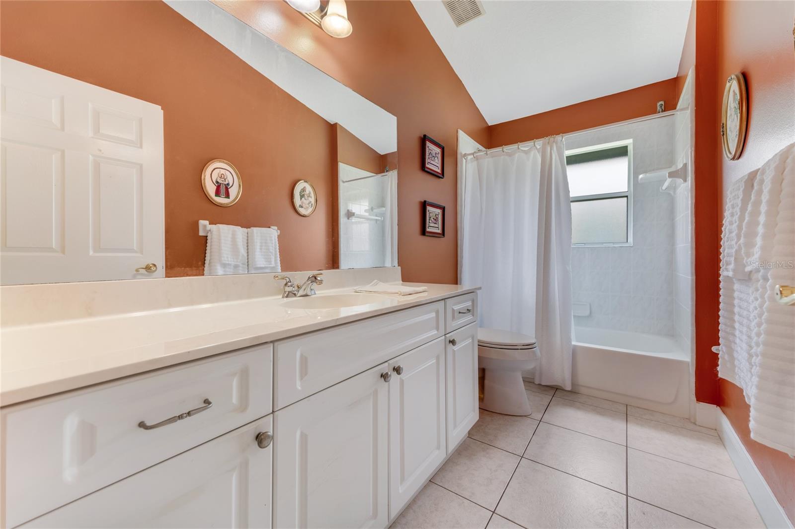 Image 31 of 62 For 5411 Canna Court