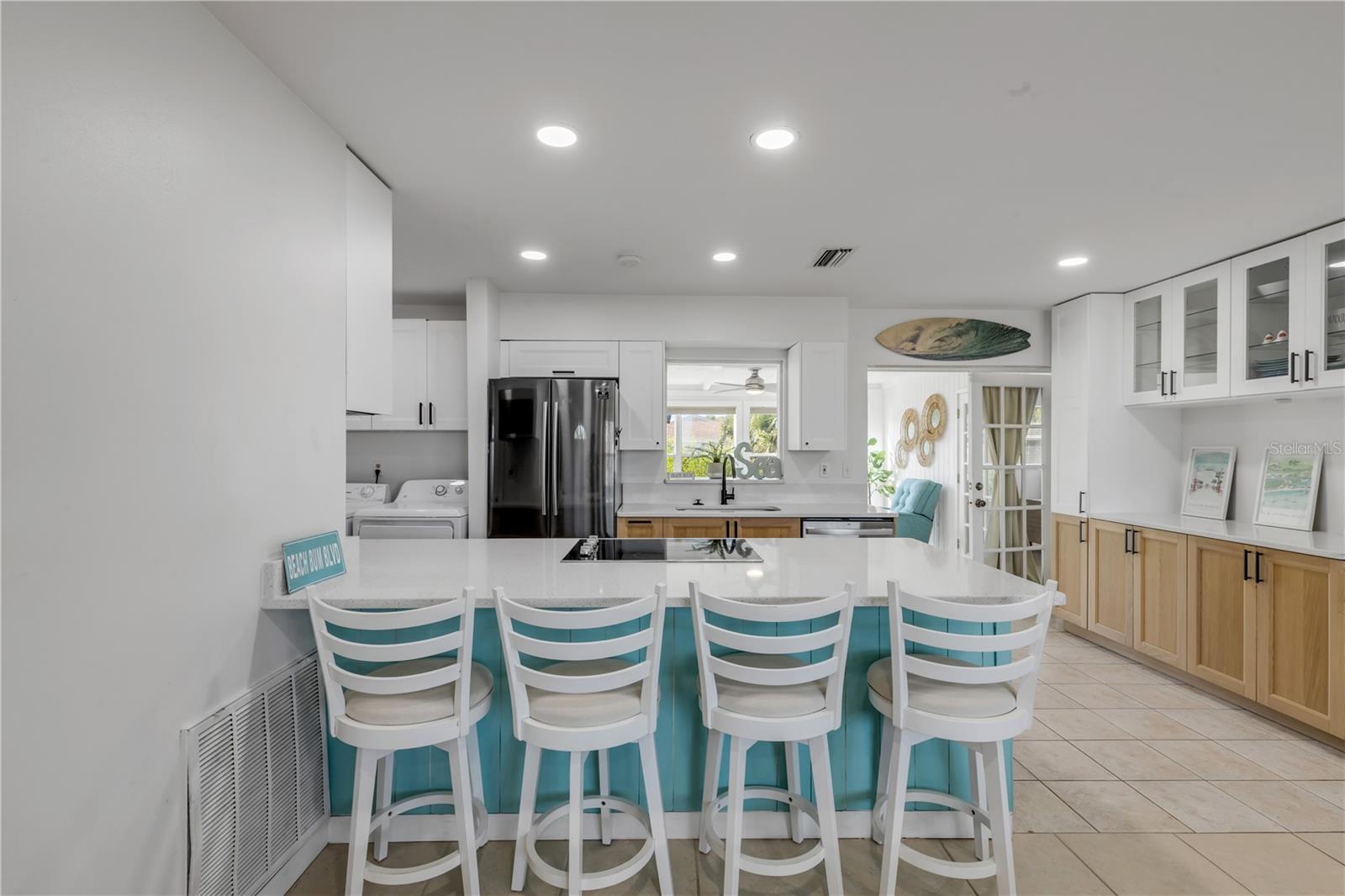 Image 10 of 51 For 835 16th Avenue