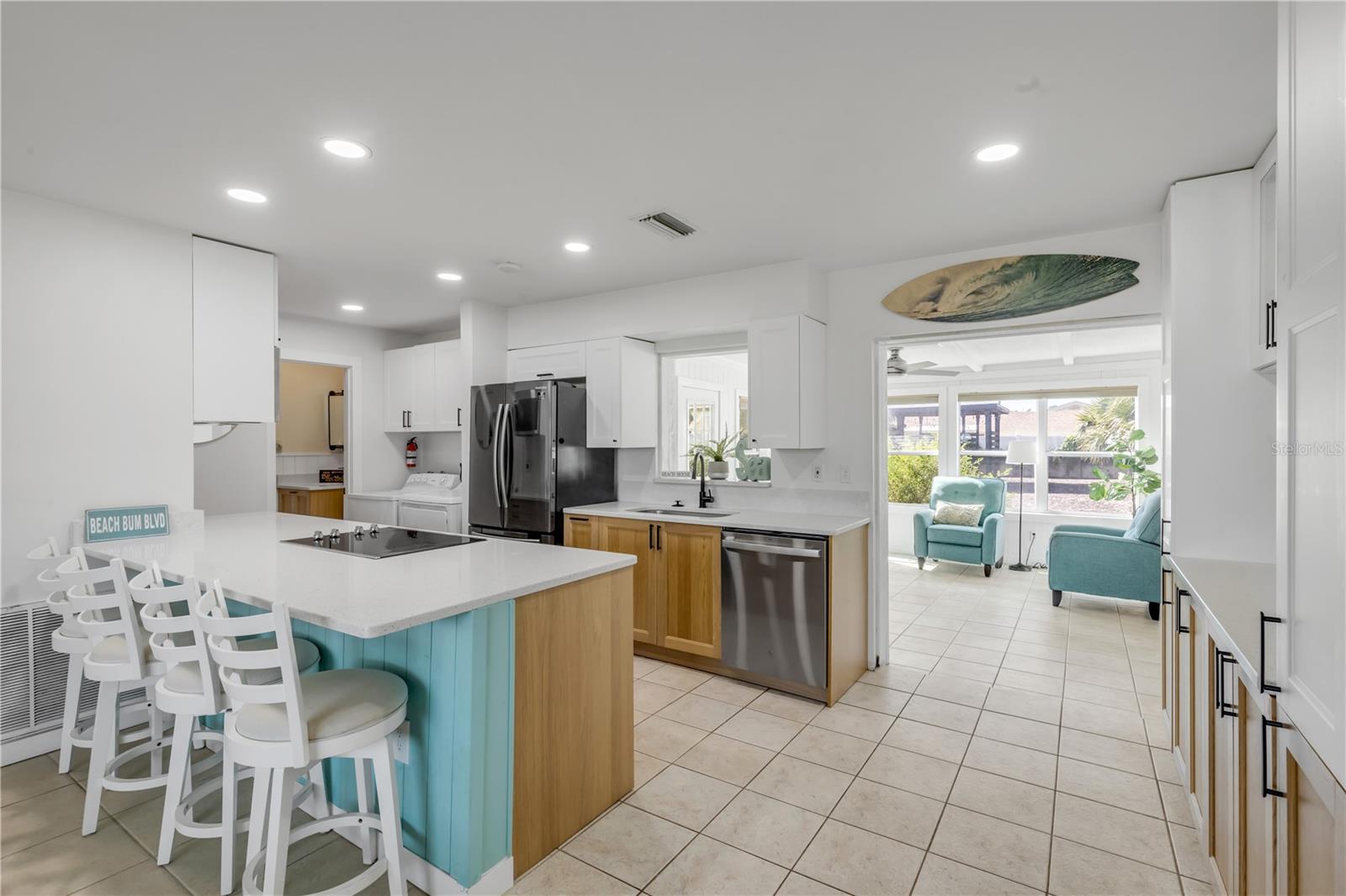Image 12 of 51 For 835 16th Avenue