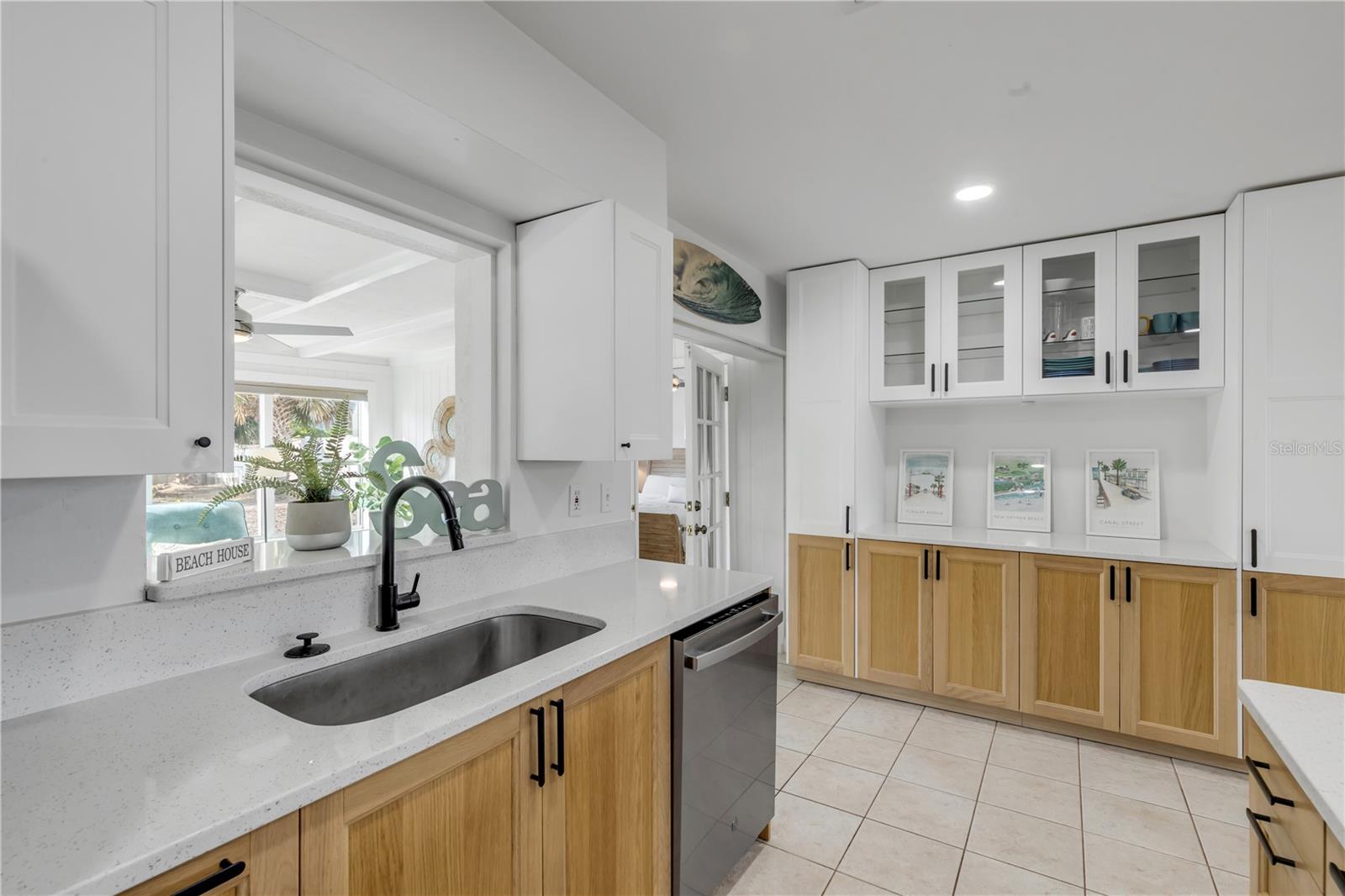 Image 13 of 51 For 835 16th Avenue