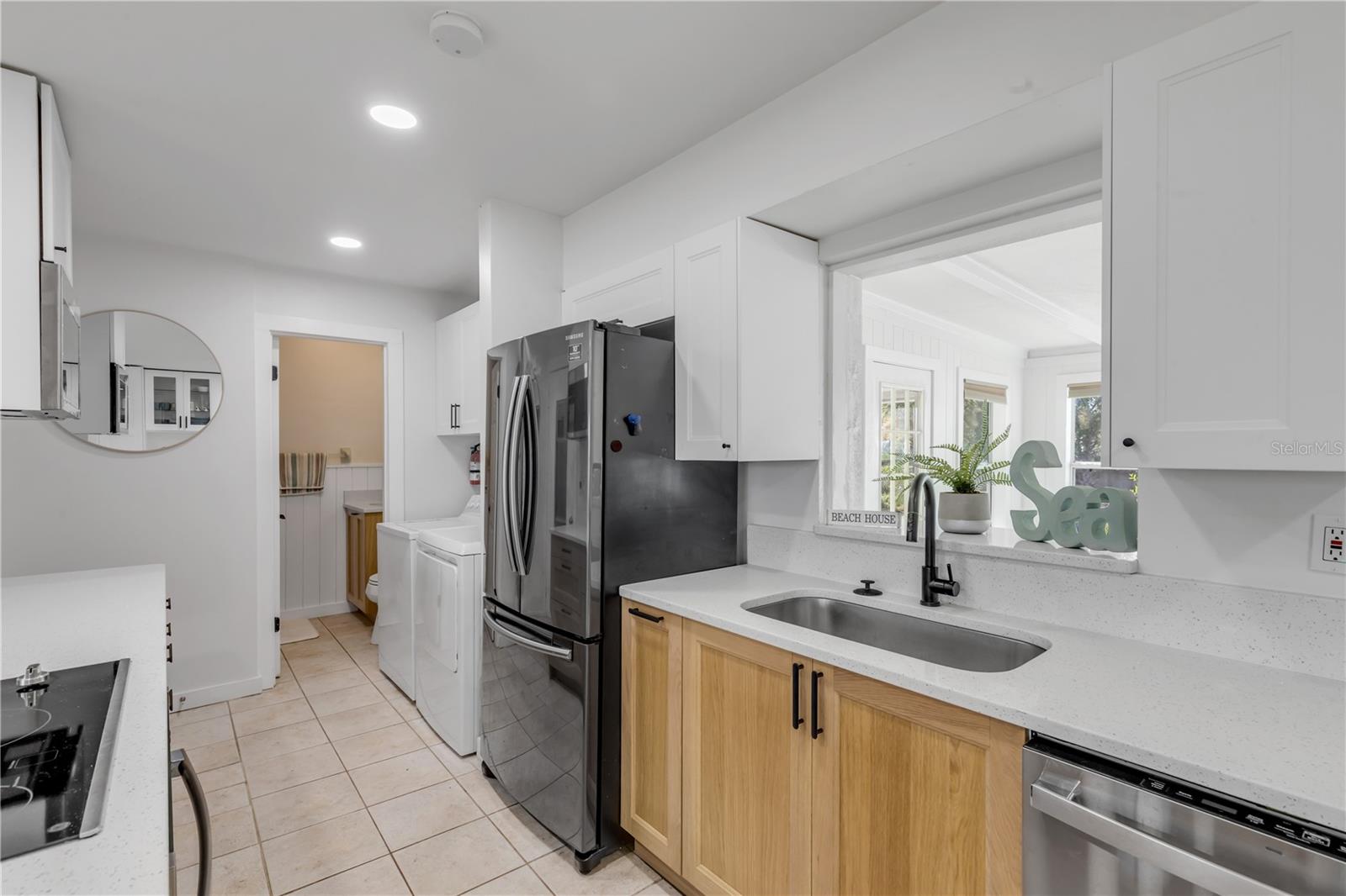 Image 16 of 51 For 835 16th Avenue