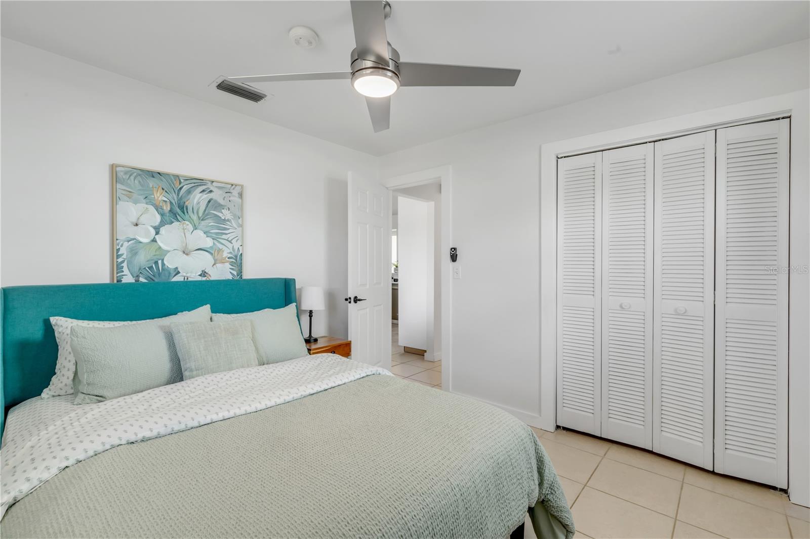 Image 31 of 51 For 835 16th Avenue