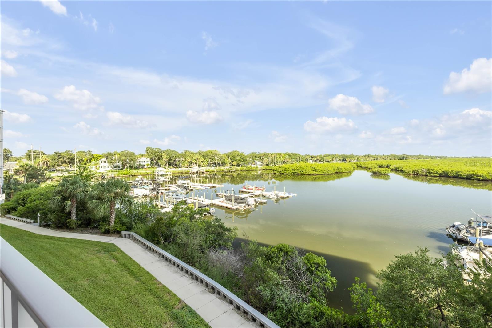Image 34 of 57 For 4 Riverwalk Drive 305