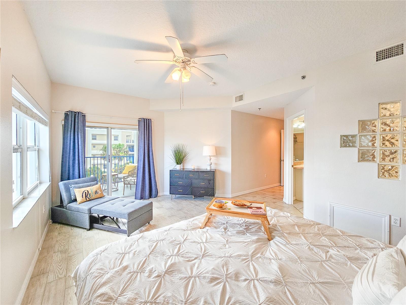Image 31 of 67 For 5300 Atlantic Avenue 2-507