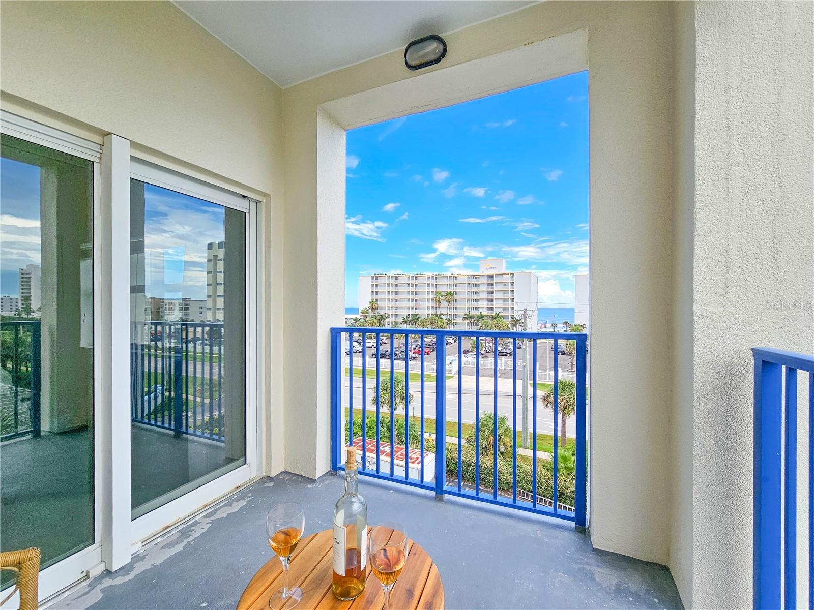Image 33 of 67 For 5300 Atlantic Avenue 2-507
