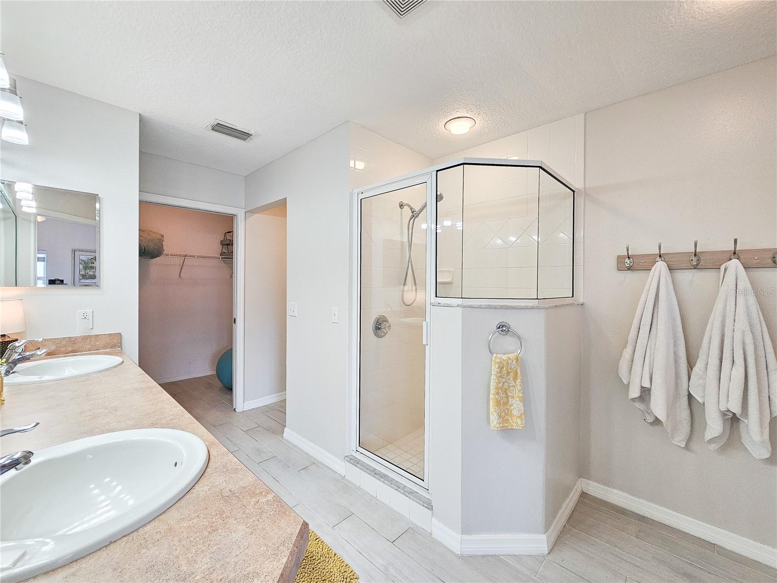 Image 36 of 67 For 5300 Atlantic Avenue 2-507