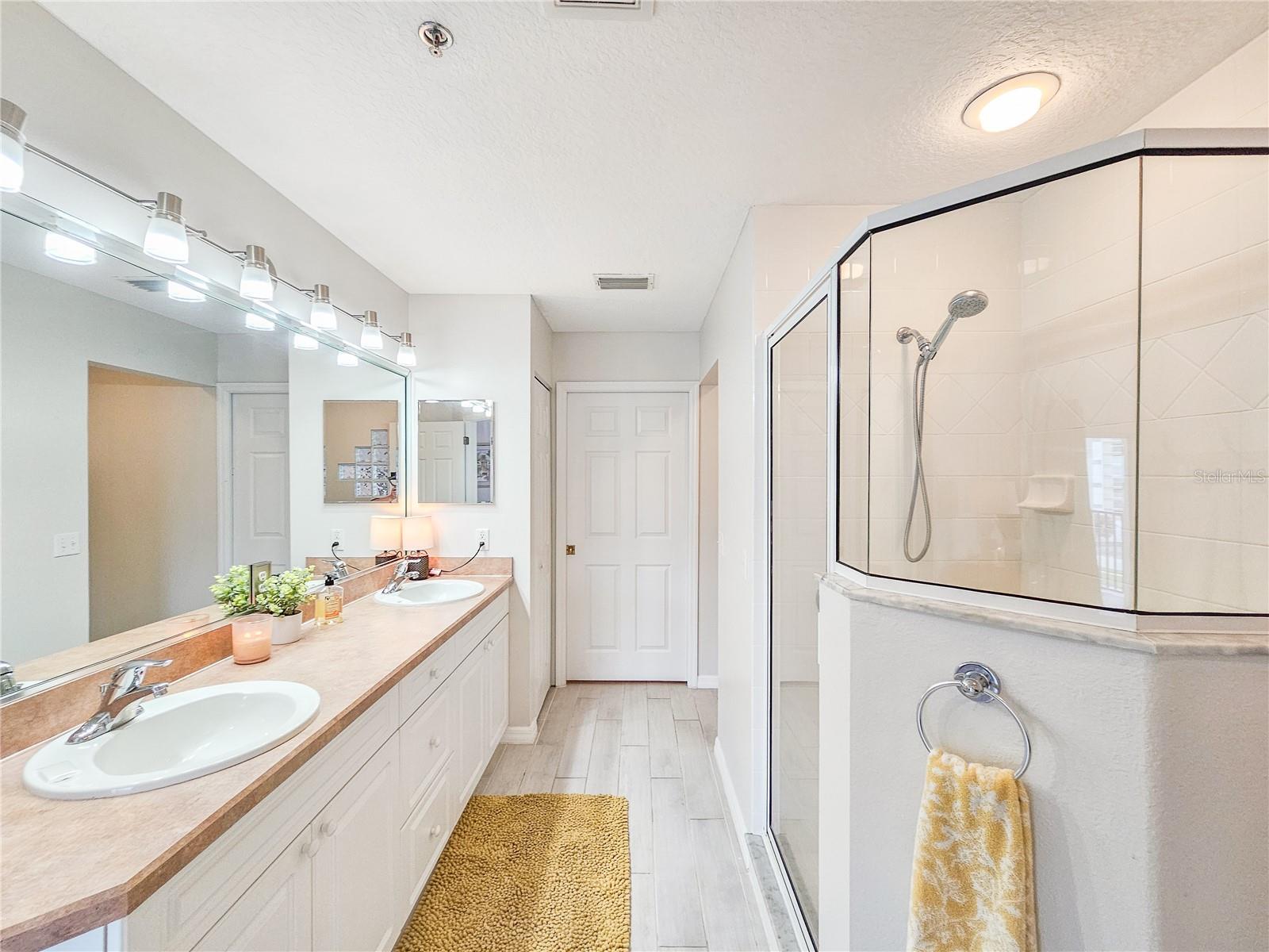 Image 39 of 67 For 5300 Atlantic Avenue 2-507