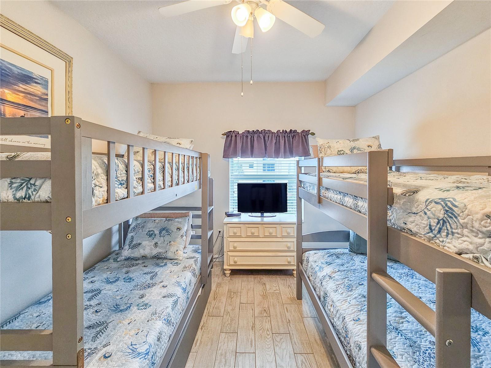 Image 53 of 67 For 5300 Atlantic Avenue 2-507