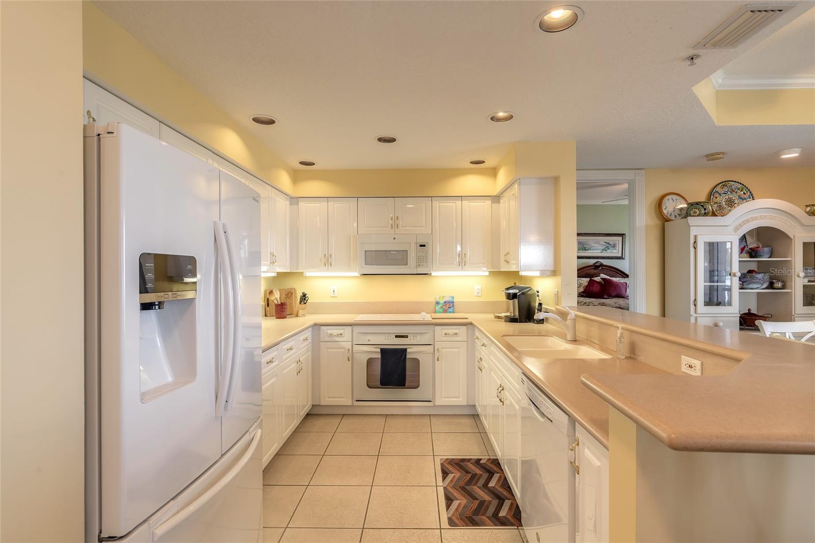 Image 4 of 60 For 4672 Riverwalk Village Court 8402