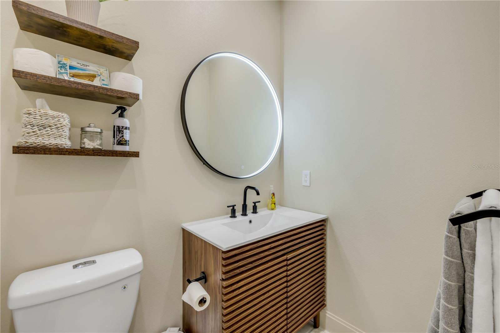 Image 40 of 100 For 3211 Saxon Drive