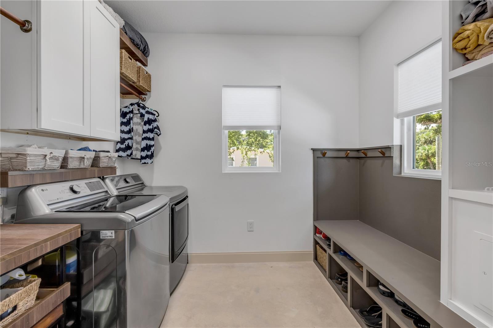 Image 42 of 100 For 3211 Saxon Drive