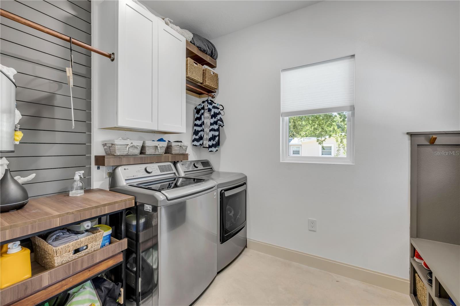 Image 43 of 100 For 3211 Saxon Drive