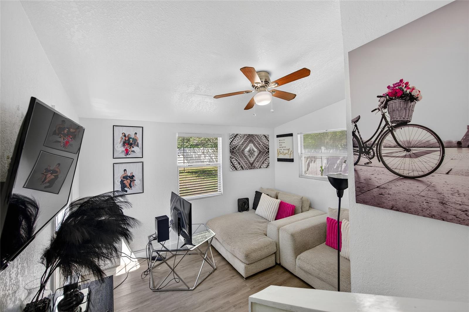 Image 4 of 22 For 1318 San Jose Boulevard