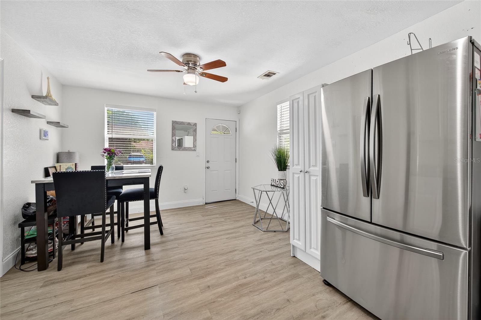 Image 8 of 22 For 1318 San Jose Boulevard