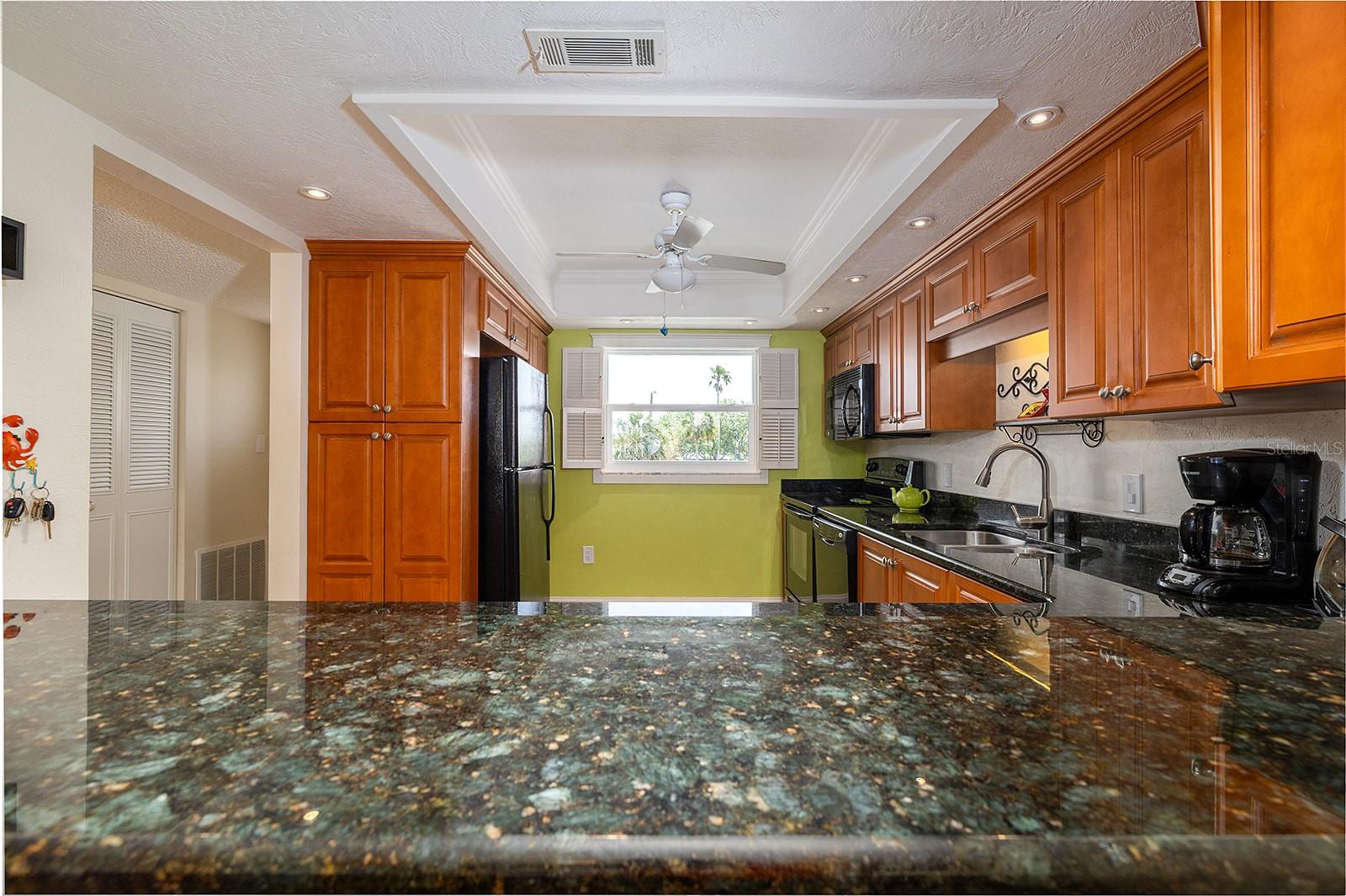 Image 10 of 39 For 325 Causeway  C204